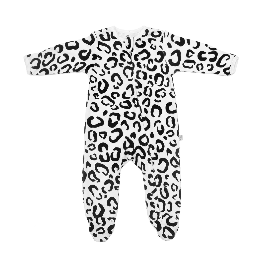 BLACK & WHITE BABY SENSORY ZIP-UP SLEEPSUIT – leopard