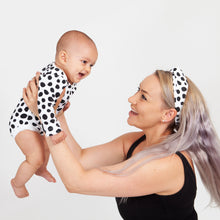 Load image into Gallery viewer, BLACK &amp; WHITE BABY SENSORY BODYSUIT – dalmatian print
