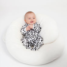 Load image into Gallery viewer, BLACK &amp; WHITE BABY SENSORY ZIP-UP SLEEPSUIT – leopard
